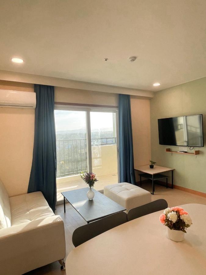 On Hotel Friendship อังเฮเลส ภายนอก รูปภาพ